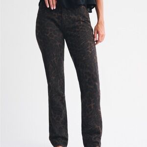 NEW WITH TAGS: Abercrombie & Fitch Dark Brown Leopard Straight Leg Jeans